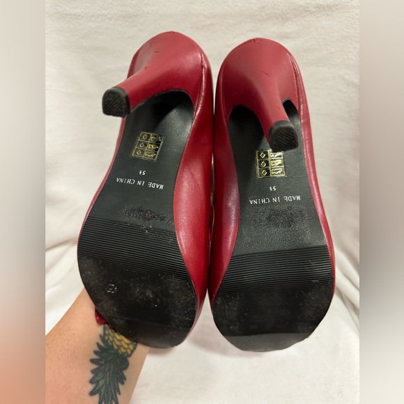 Le Chateau ruffled pumps - 5.5 - Picture 3 of 3